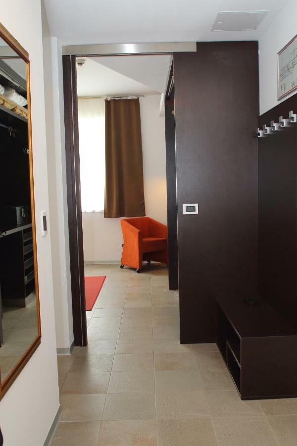 Klass 103 Kranjska Gora Buitenkant foto